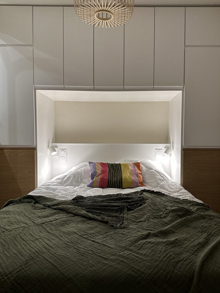 aménagement rangement en pont de lit